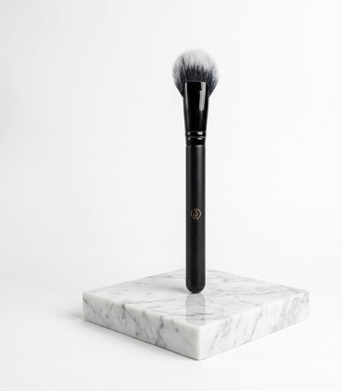 Flourea Cheek Fan Brush - Flourea Beauty - Vegan Makeup & Skincare