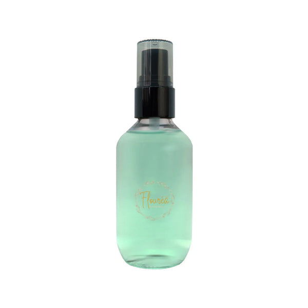 Long-lasting Makeup Setting Spray with Plant Extracts - Lock in Your Look All Day!